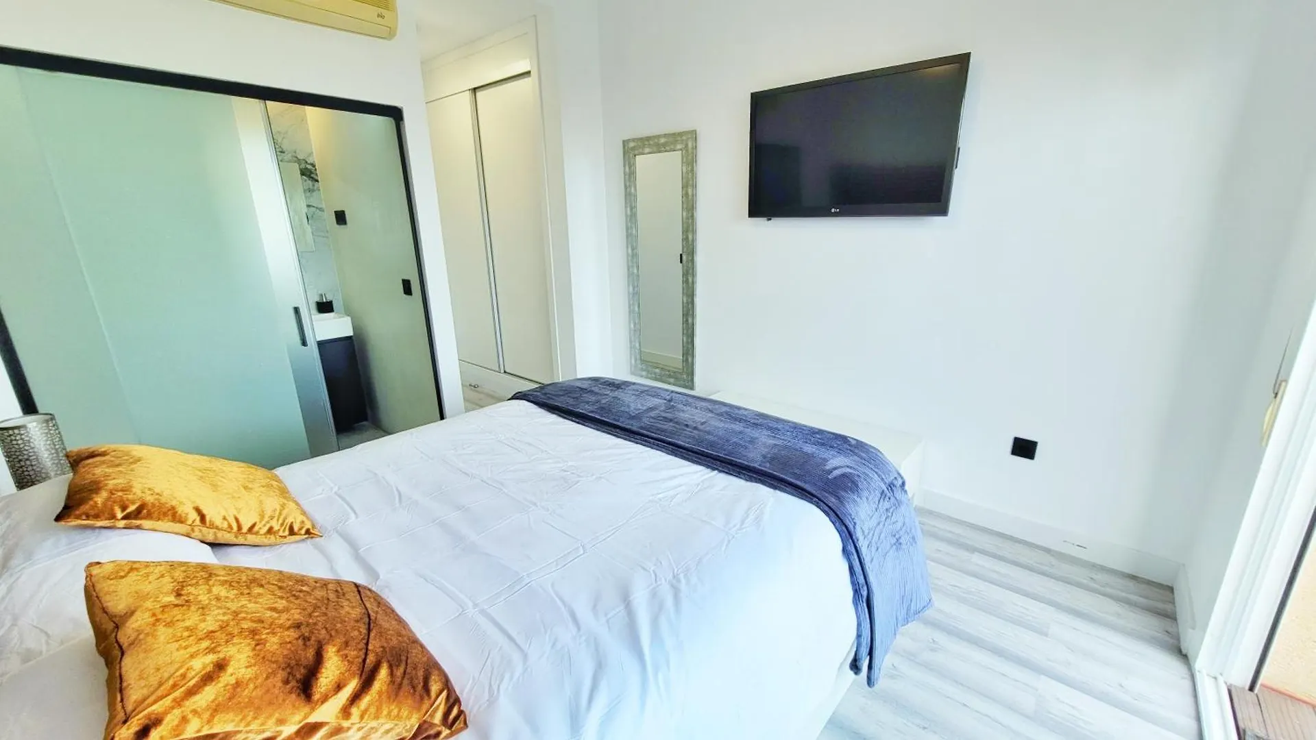 Alcaidesa, Luxury Apartment With Sea Views  Alcaidesa