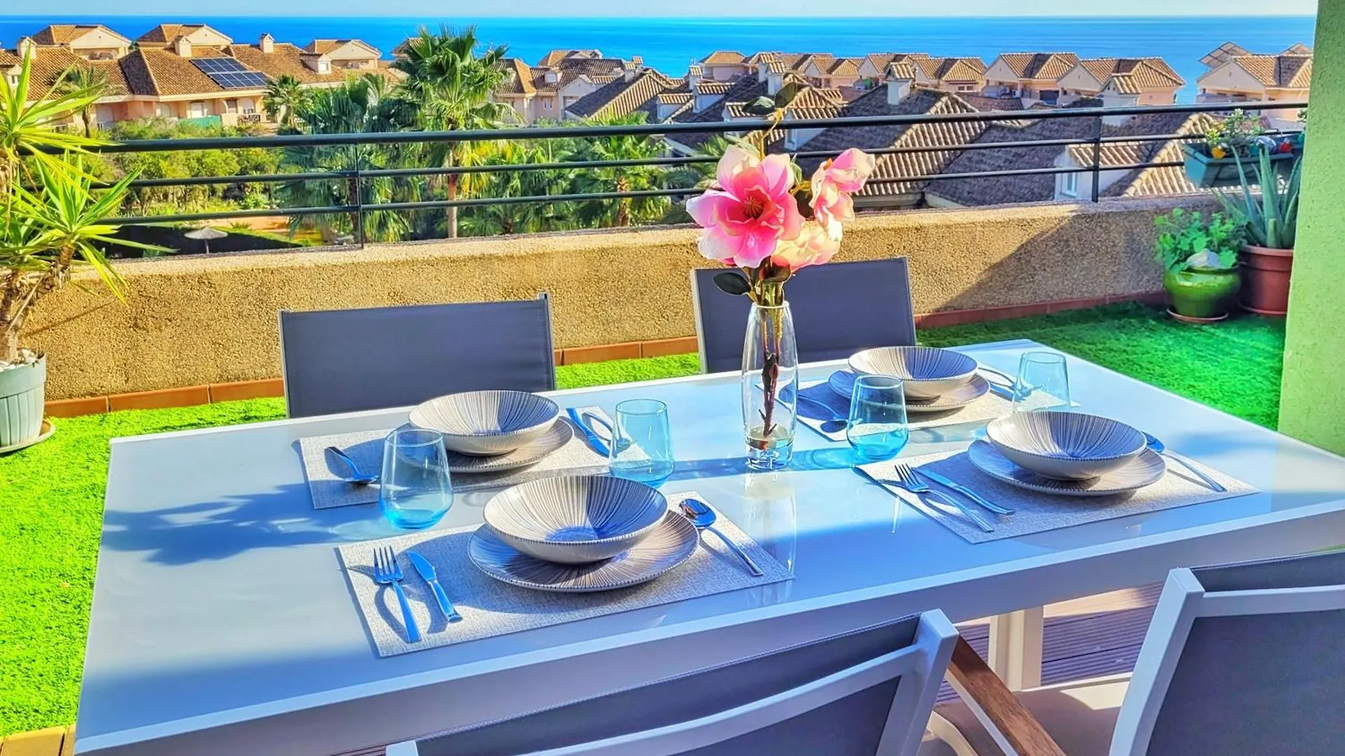 Alcaidesa, Luxury Apartment With Sea Views